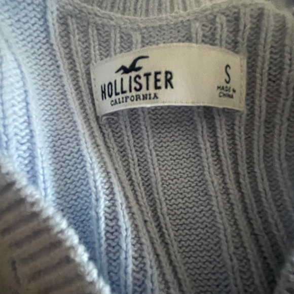 Hollister Knitted Cardigan | Cropped | Light Blue - Picture 2 of 4